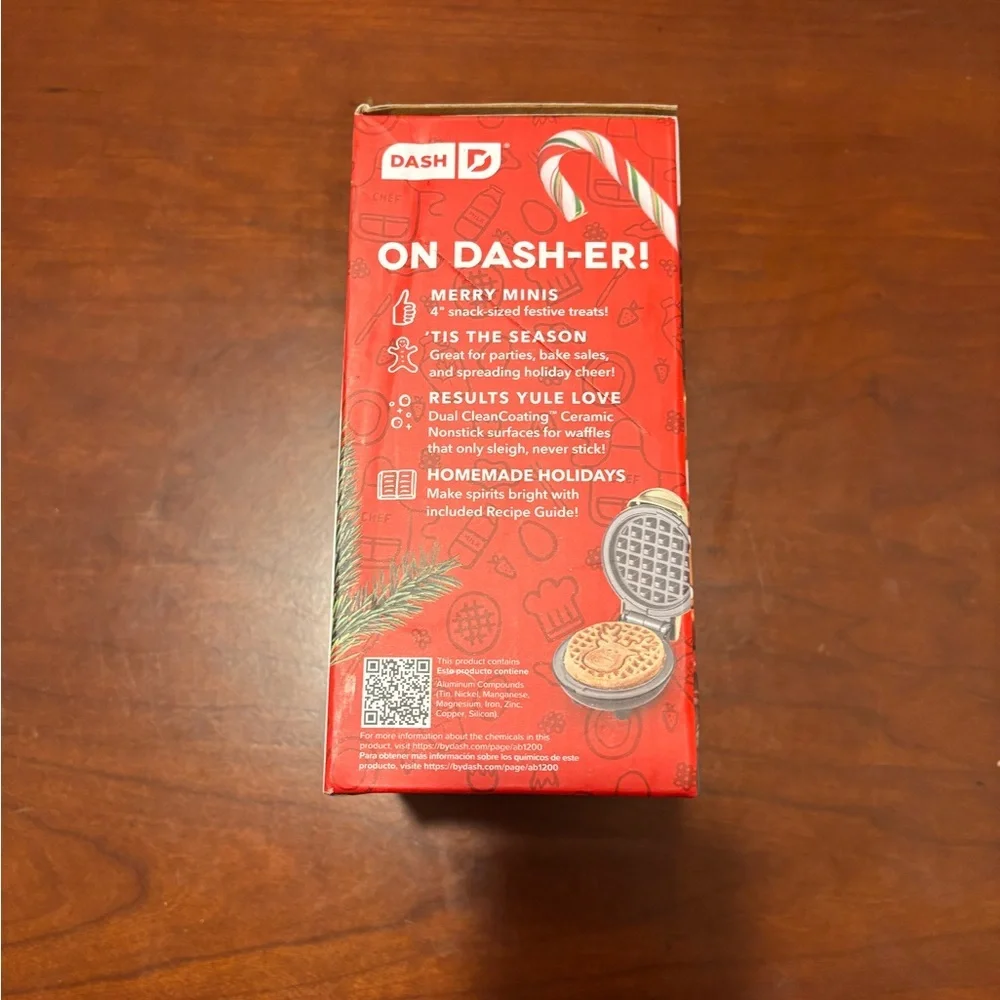 Dash Reindeer Mini 4 inch Waffle Maker New in Box
